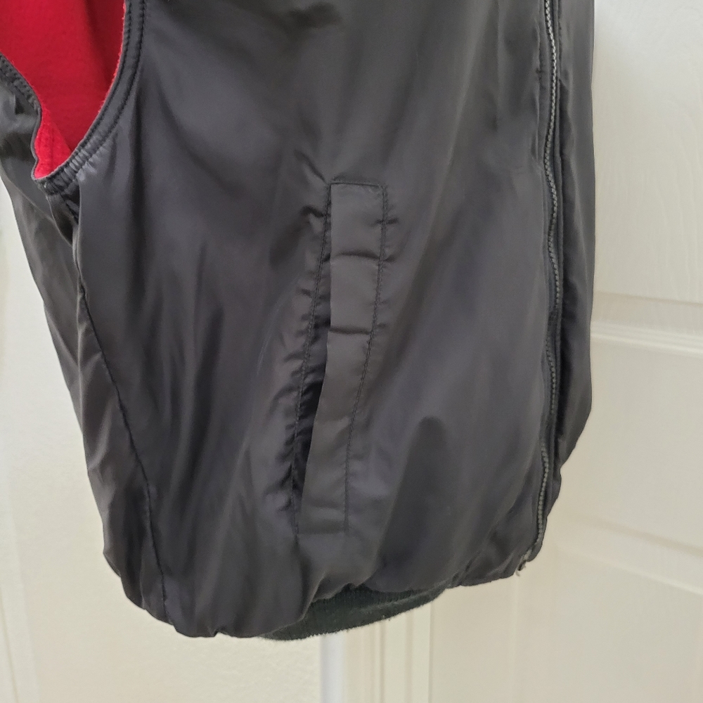 Vest - Picture 4 of 9